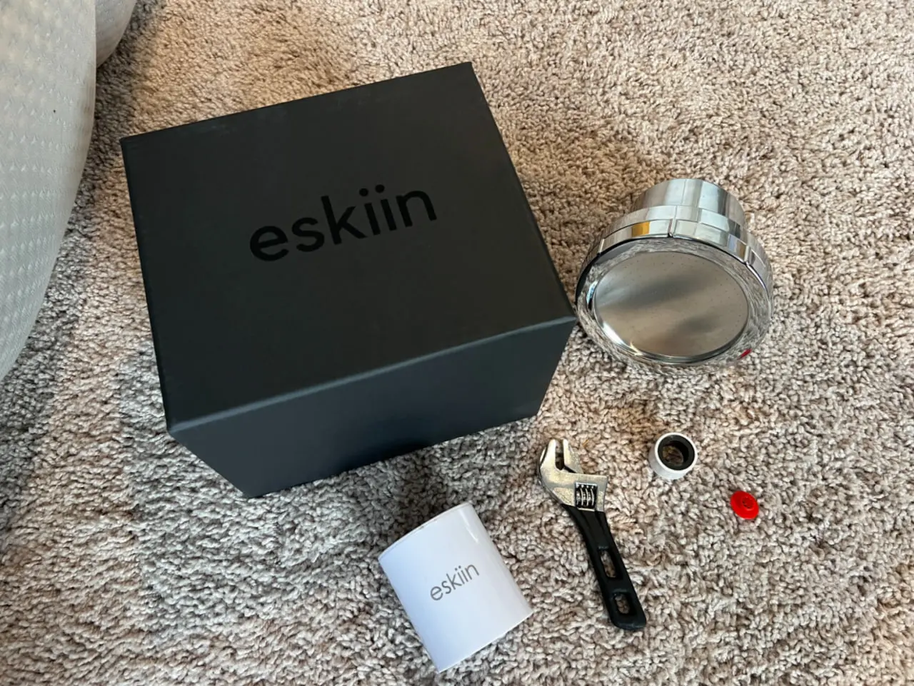 Real photo of eskiin package opened at home, contents on counter